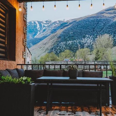 Holiday Home Kazbegi Exterior photo