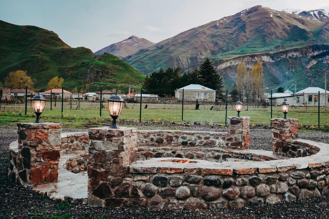Holiday Home Kazbegi Exterior photo